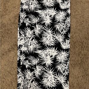 Black and White Palm Leaf Skirt